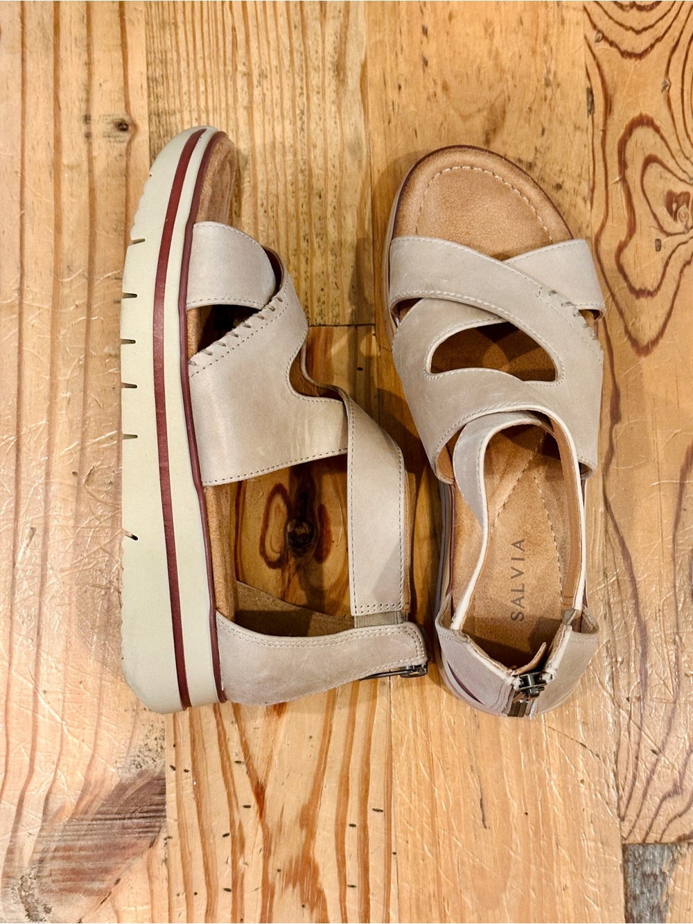 Salvia Beige Leather Platform Sandals